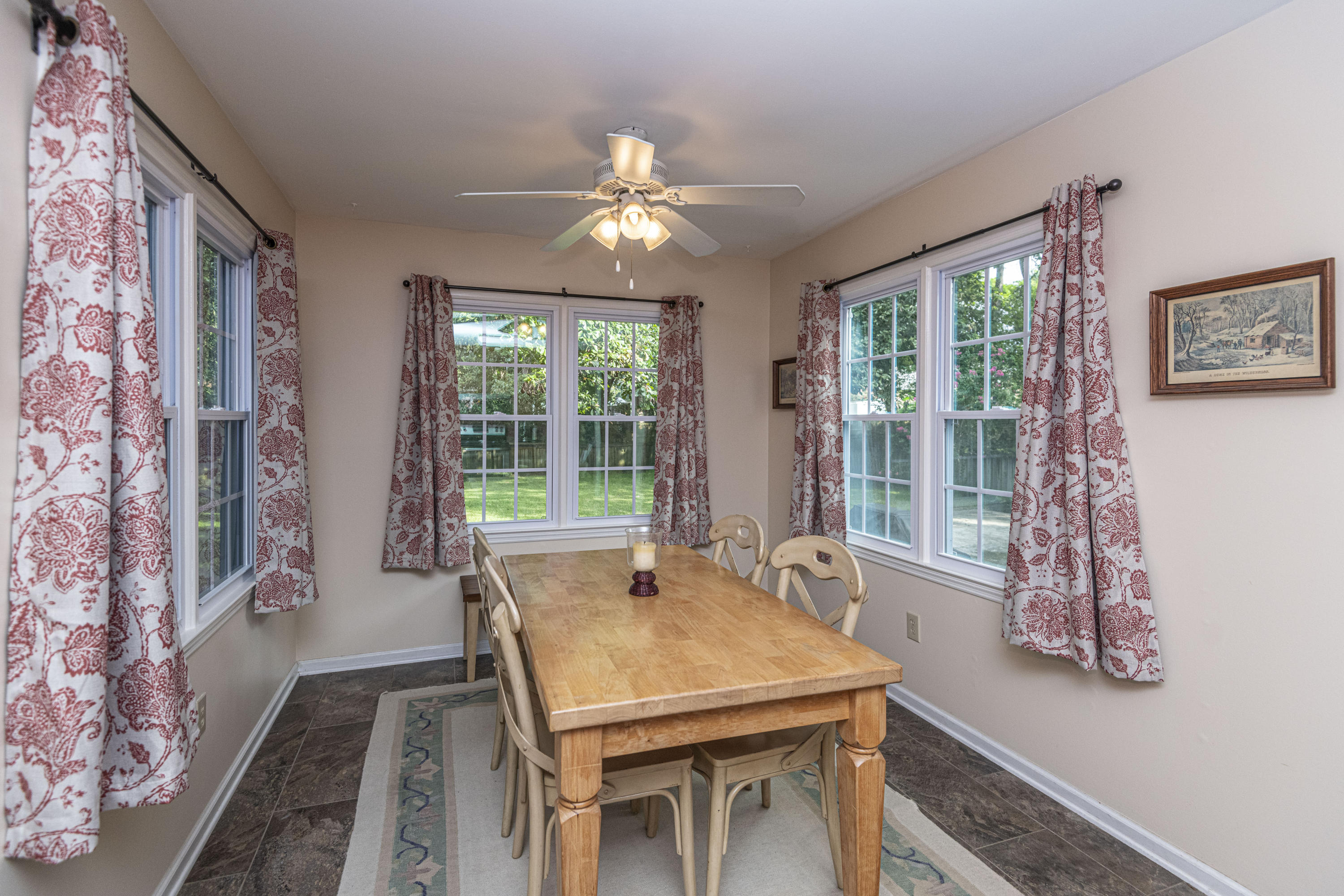 111 Glebe Road Summerville, SC 29485 - Photo 14 of 34 Breakfast Area