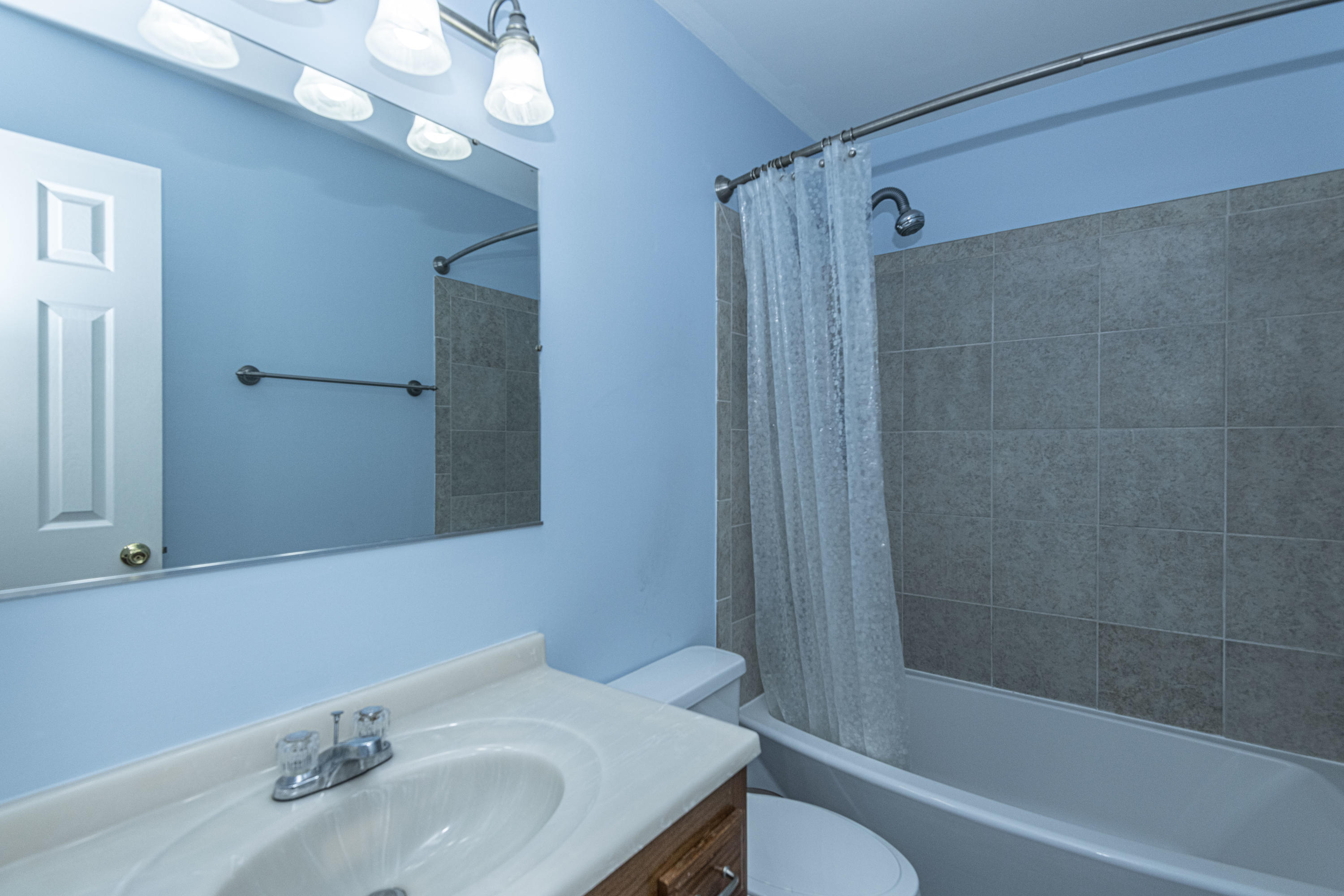 111 Glebe Road Summerville, SC 29485 - Photo 21 of 34 Master Tiled Shower/Tub Combo
