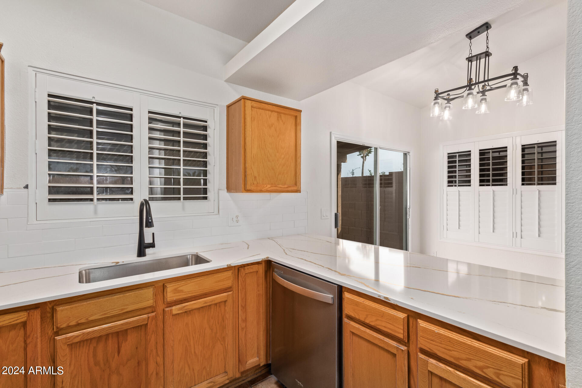 8432 West Granada Road Phoenix, AZ 85037 - Photo 11 of 30 0011-11 - Granada