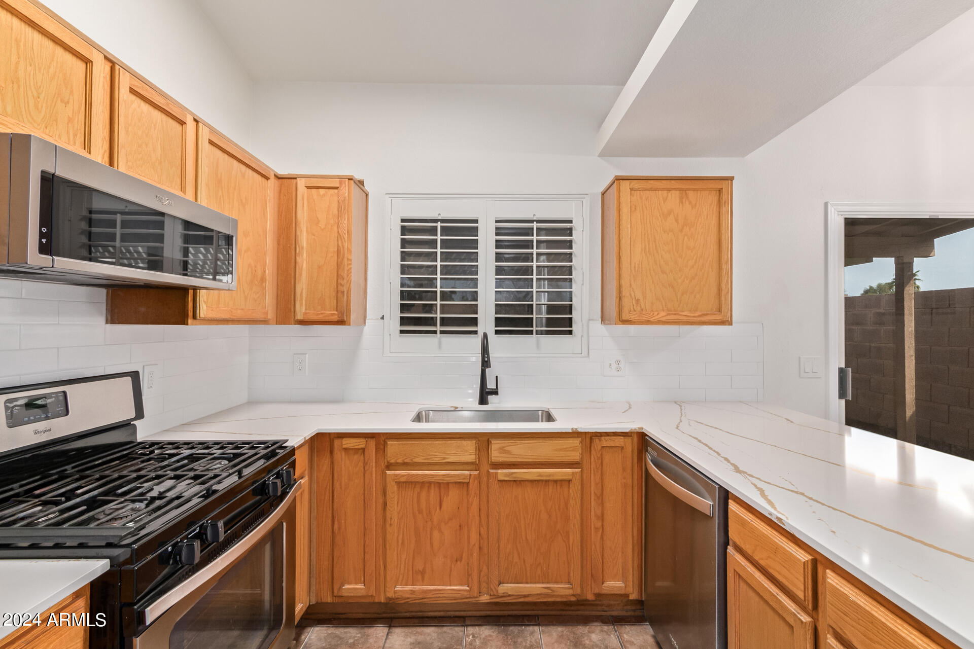 8432 West Granada Road Phoenix, AZ 85037 - Photo 12 of 30 0012-12 - Granada