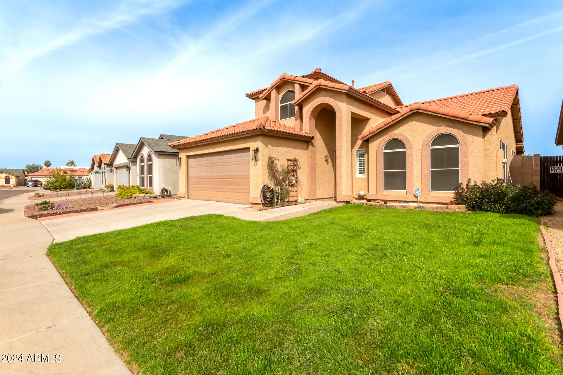 8432 West Granada Road Phoenix, AZ 85037 - Photo 3 of 30 0003-03 - Granada