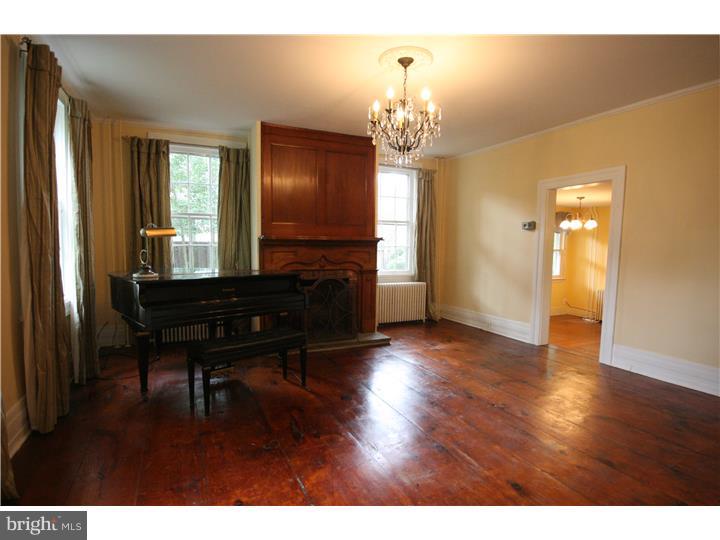 408 Village Road East Princeton Junction, NJ 08550 - Photo 3 of 25 Living Room
