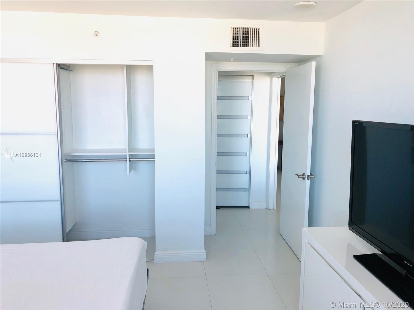 90 Alton Road, Unit 1105 Miami Beach, FL 33139 - Photo 5 of 14