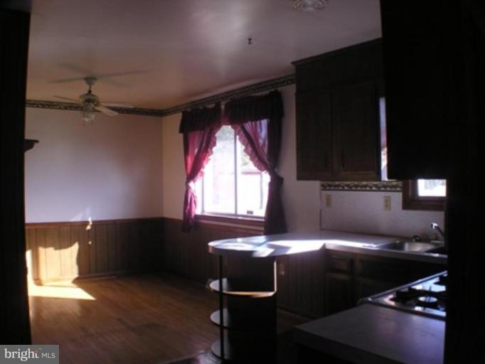 348 Knott Road Shepherdstown, WV 25443 - Photo 7 of 16 Kitchen #2