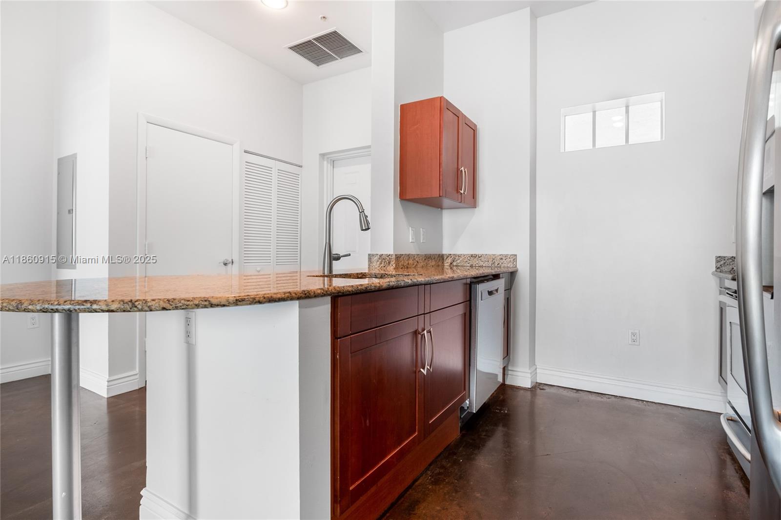 7275 Southwest 90th Way, Unit 610 Miami, FL 33156 - Photo 2 of 15