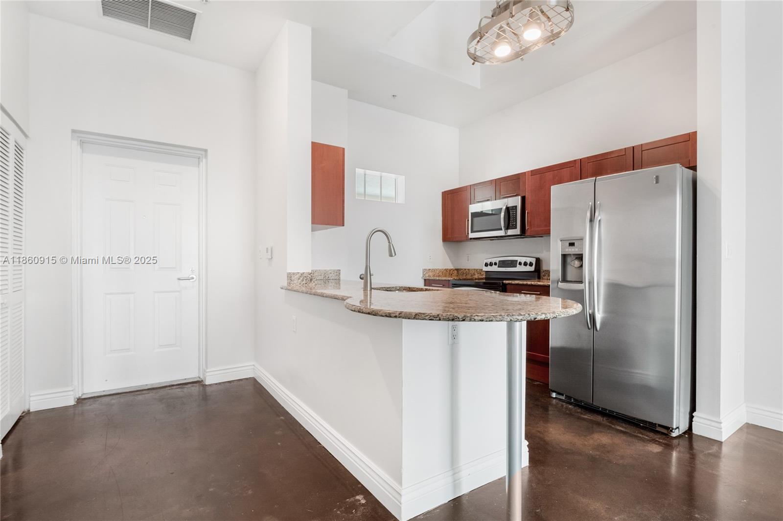 7275 Southwest 90th Way, Unit 610 Miami, FL 33156 - Photo 4 of 15