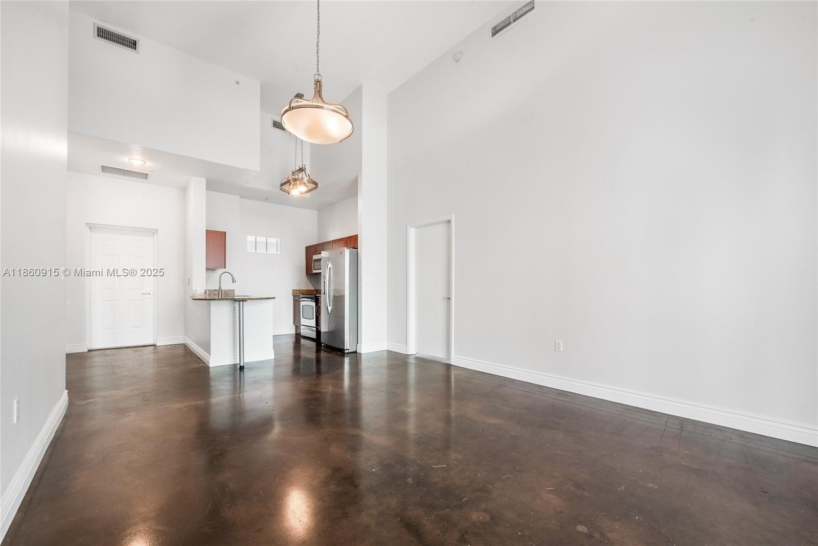 7275 Southwest 90th Way, Unit 610 Miami, FL 33156 - Photo 5 of 15