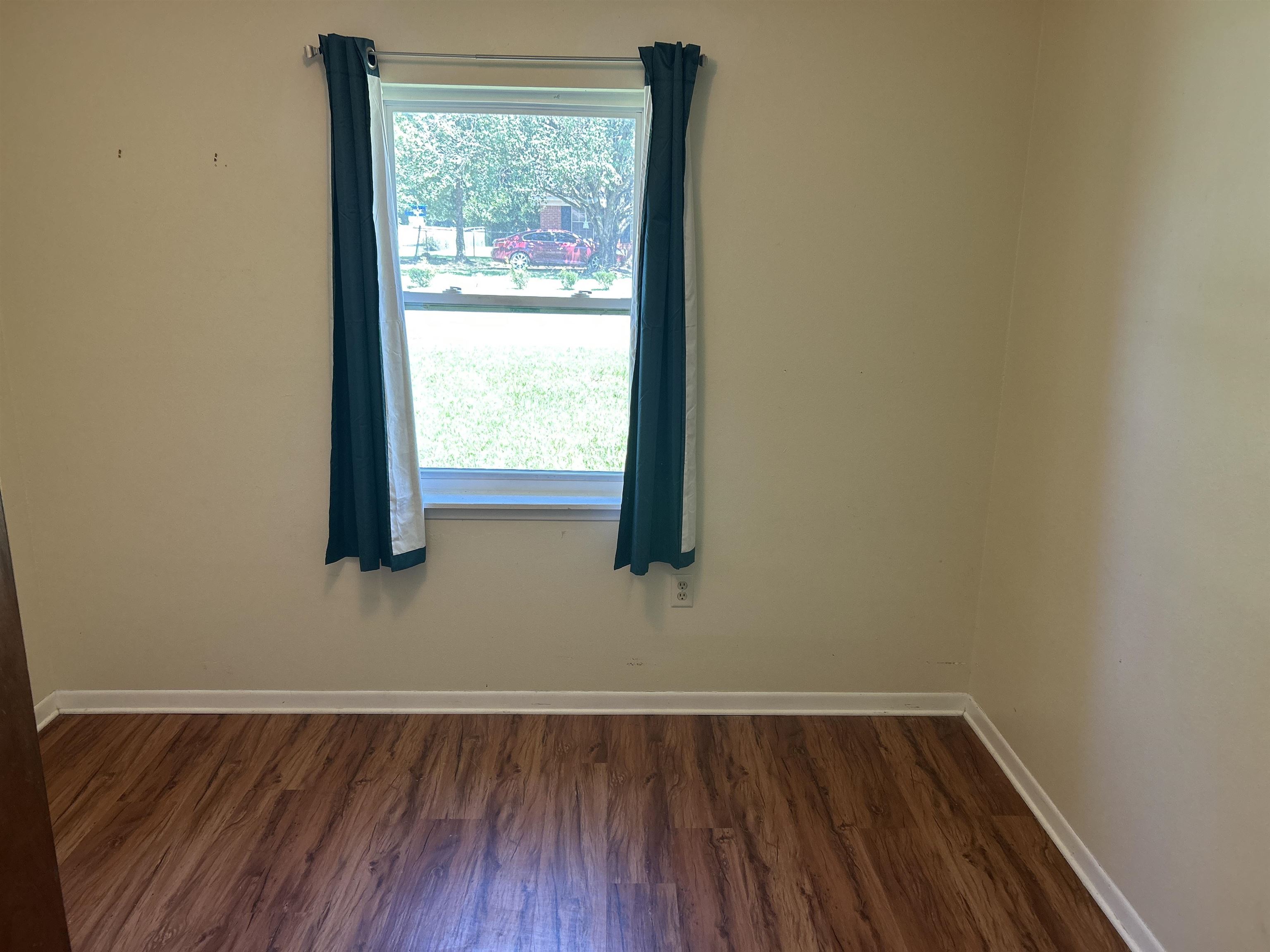 5 Oak Circle Bay Minette, AL 36507 - Photo 8 of 10 Bedroom