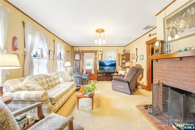 $799,000 | 288 Washington Avenue, Hillsdale, NJ 07642