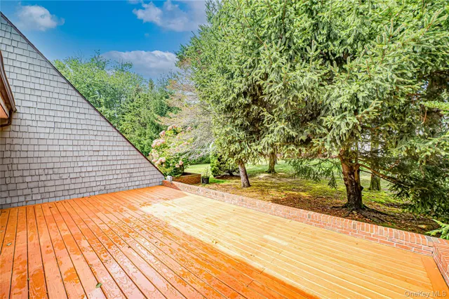 $799,000 | 52 Admirals Drive East, Bay Shore, NY 11706