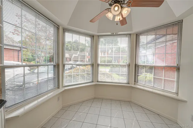 $799,000 | 52 Admirals Drive East, Bay Shore, NY 11706