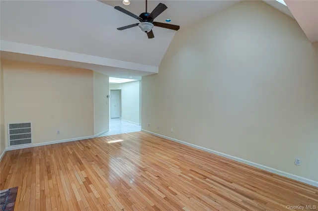 $799,000 | 52 Admirals Drive East, Bay Shore, NY 11706