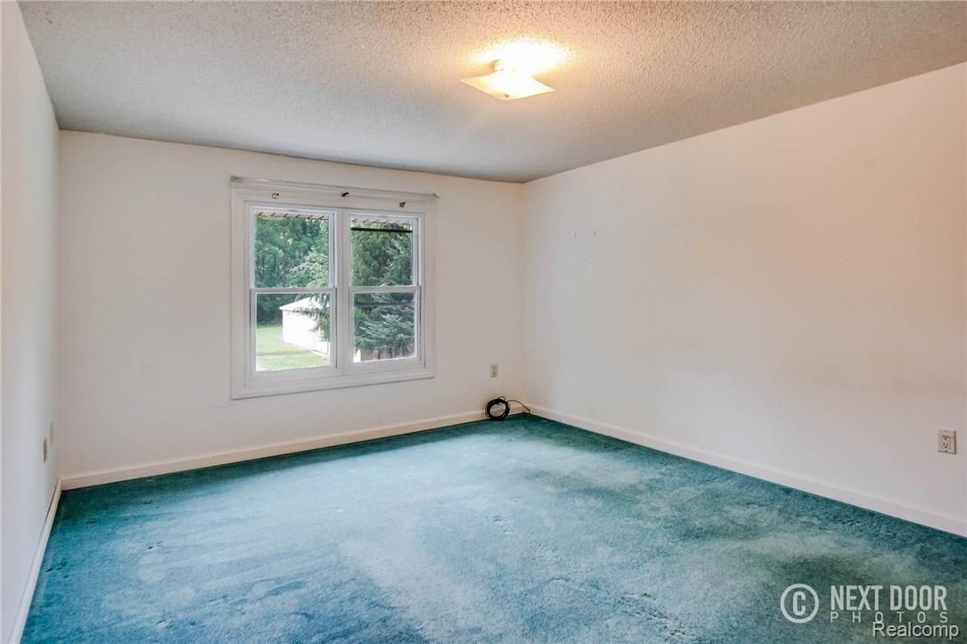 13151 Rohn Road Fenton, MI 48430 - Photo 41 of 53 DSC04529.jpg
