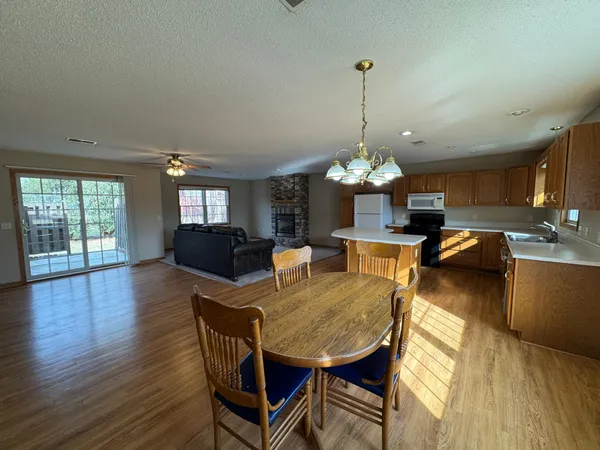 $240,000 | 814 B West Southview Court, Marshall, MN 56258