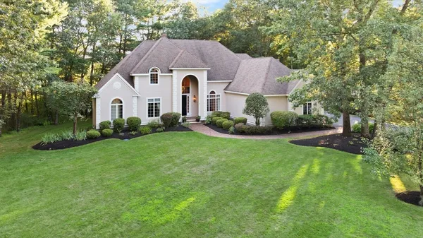 $1,599,000 | 2 New Meadow Lane, Topsfield, MA 01983