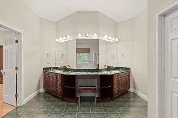$1,599,000 | 2 New Meadow Lane, Topsfield, MA 01983