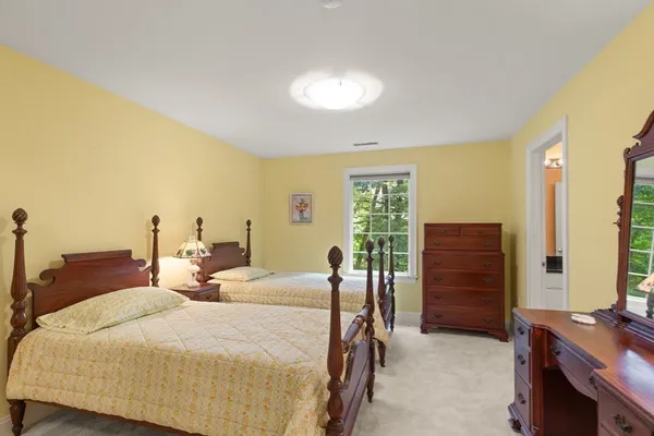 $1,599,000 | 2 New Meadow Lane, Topsfield, MA 01983