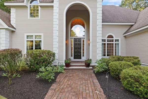 $1,599,000 | 2 New Meadow Lane, Topsfield, MA 01983