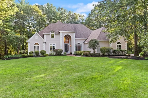$1,599,000 | 2 New Meadow Lane, Topsfield, MA 01983
