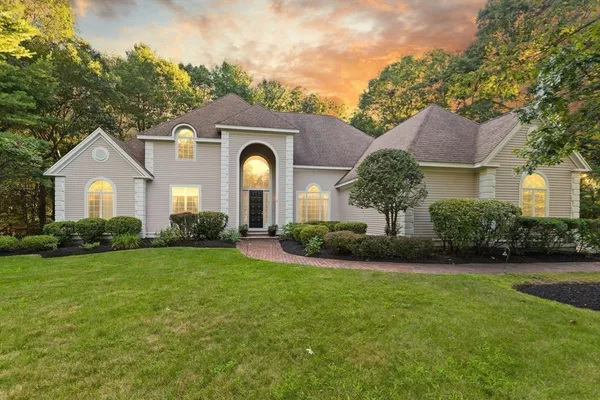 $1,599,000 | 2 New Meadow Lane, Topsfield, MA 01983