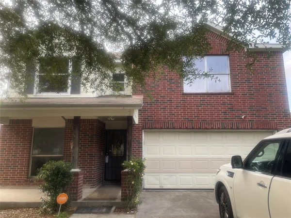 $3,000 | 627 Sweet Flower Drive, Houston, TX 77073
