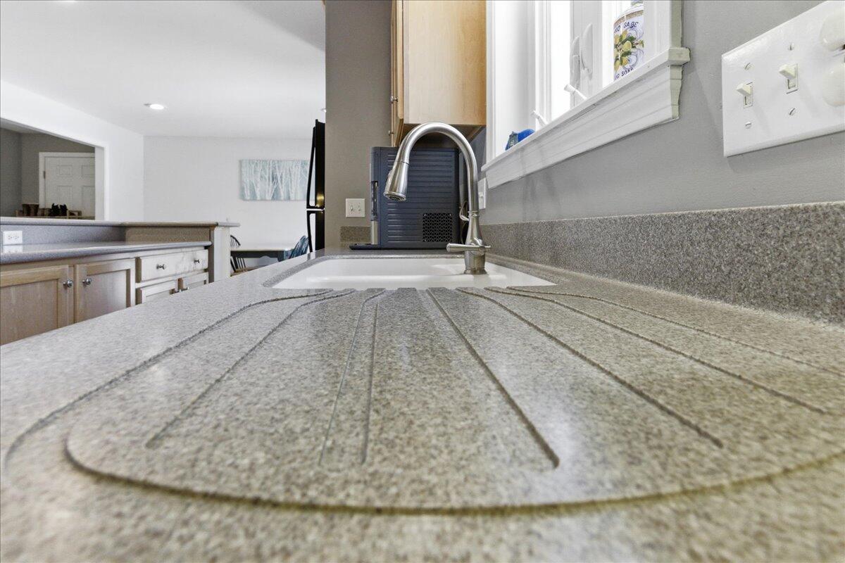371 Maquoit Road Brunswick, ME 04011 - Photo 17 of 107 047-371 Maquoit Rd_Brunswick_ME-36