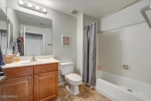 $405,000 | 33550 North Dove Lakes Drive, Unit 2009, Cave Creek, AZ 85331