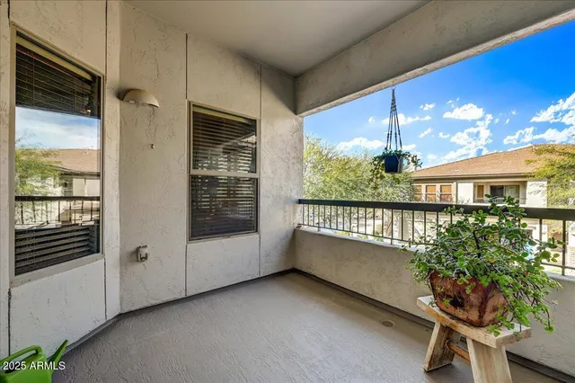 $405,000 | 33550 North Dove Lakes Drive, Unit 2009, Cave Creek, AZ 85331