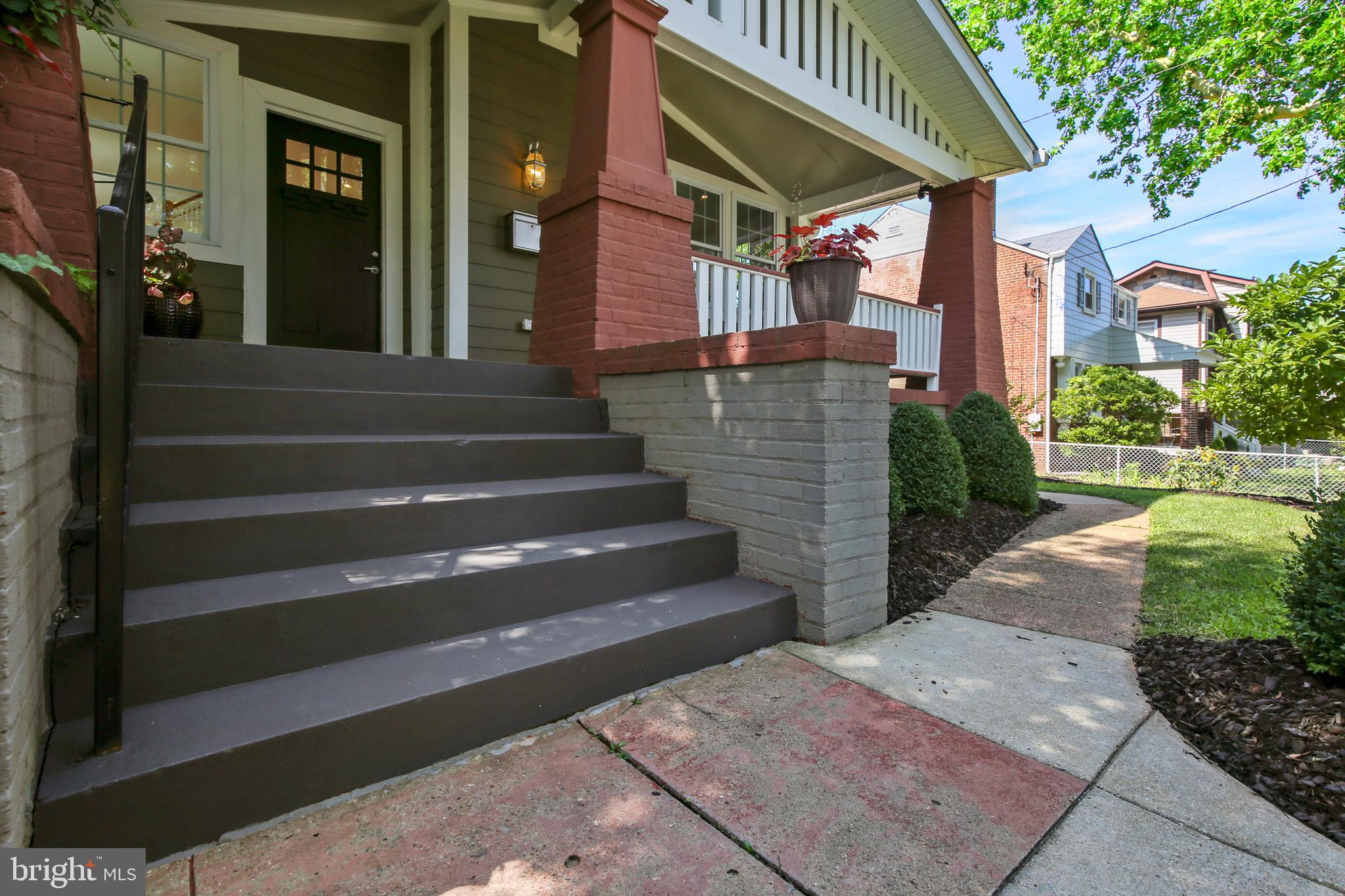 2009 Lawrence Street Northeast Washington, DC 20018 - Photo 4 of 70