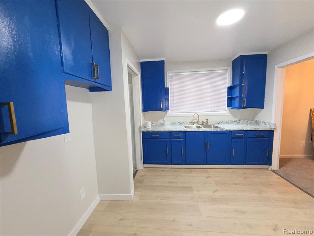 9832 Balfour Road Detroit, MI 48224 - Photo 4 of 10