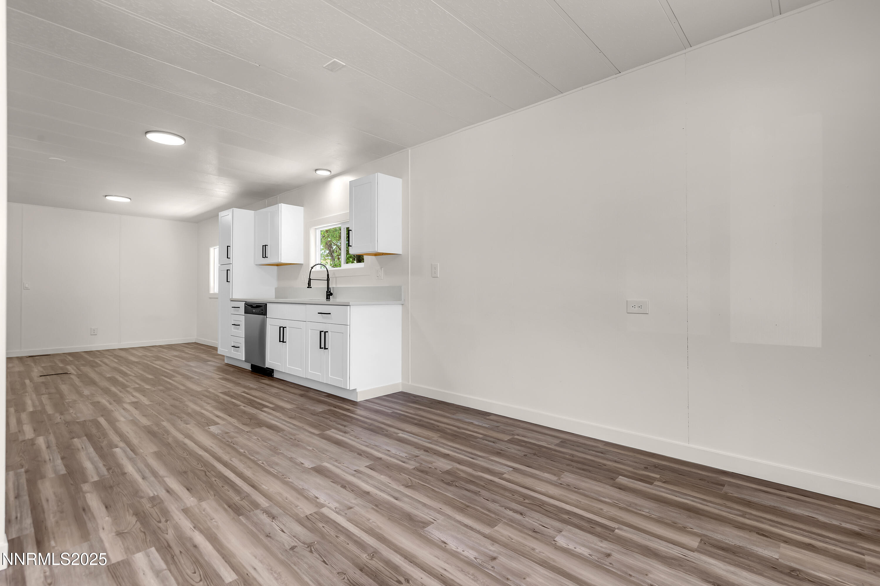 16385 Rhyolite Circle Reno, NV 89521 - Photo 9 of 50