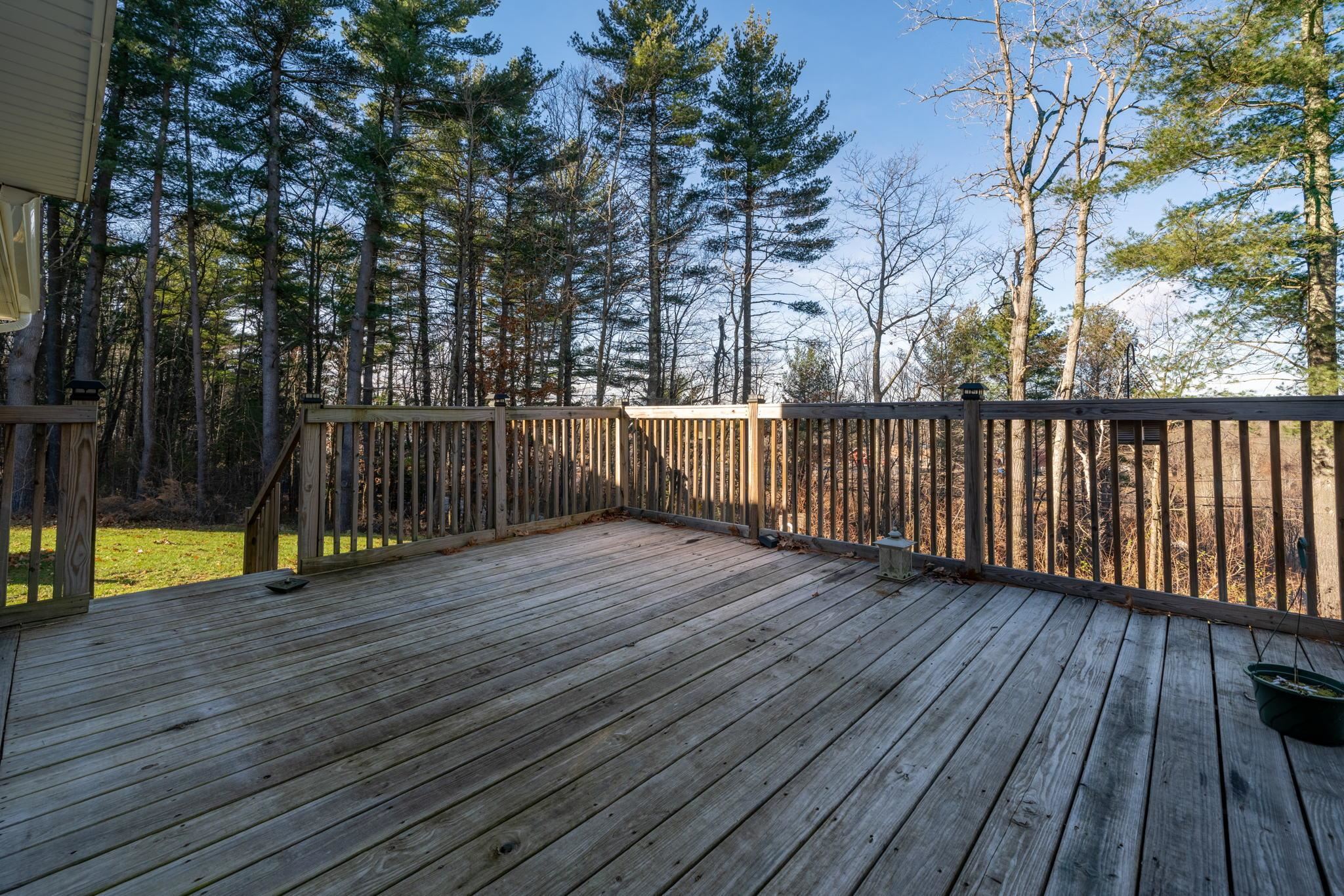 7 Island Pond Road Derry, NH 03038 - Photo 21 of 31