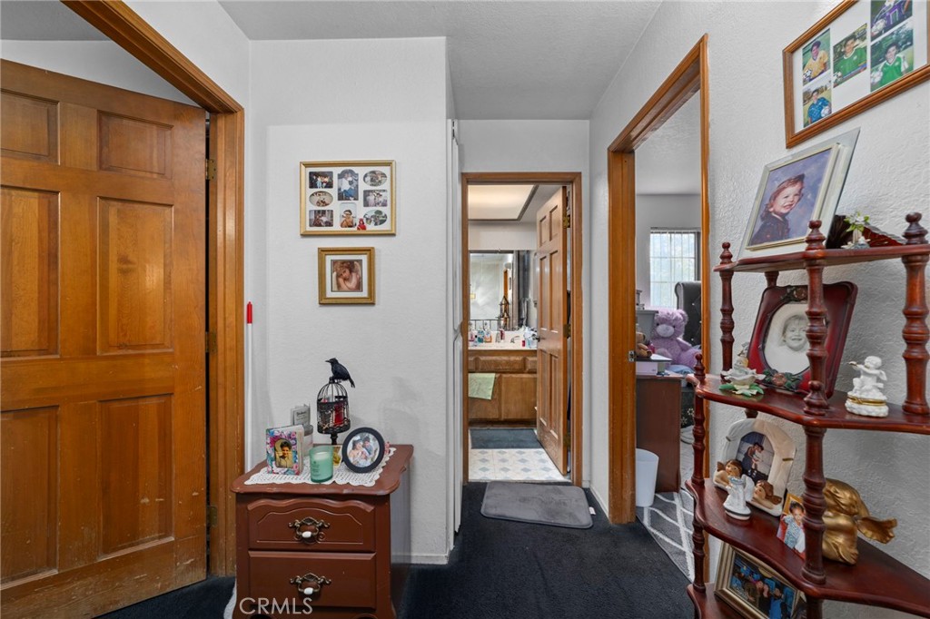 5220 Hanover Way Montclair, CA 91763 - Photo 14 of 31