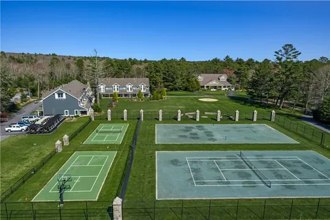 $2,000,000 | 7 Fern Ridge, Richmond, RI 02898