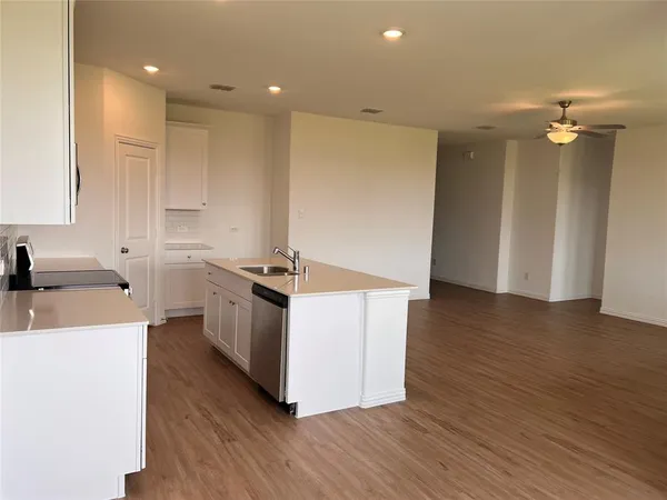 $2,150 | 252 Ardsley Lane, Princeton, TX 75407