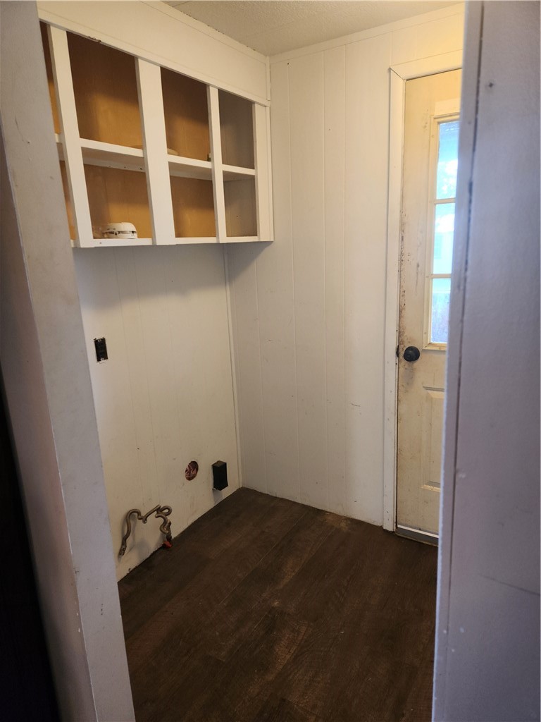 211 Spring Run Manchester, NY 14432 - Photo 11 of 13 Laundry Room