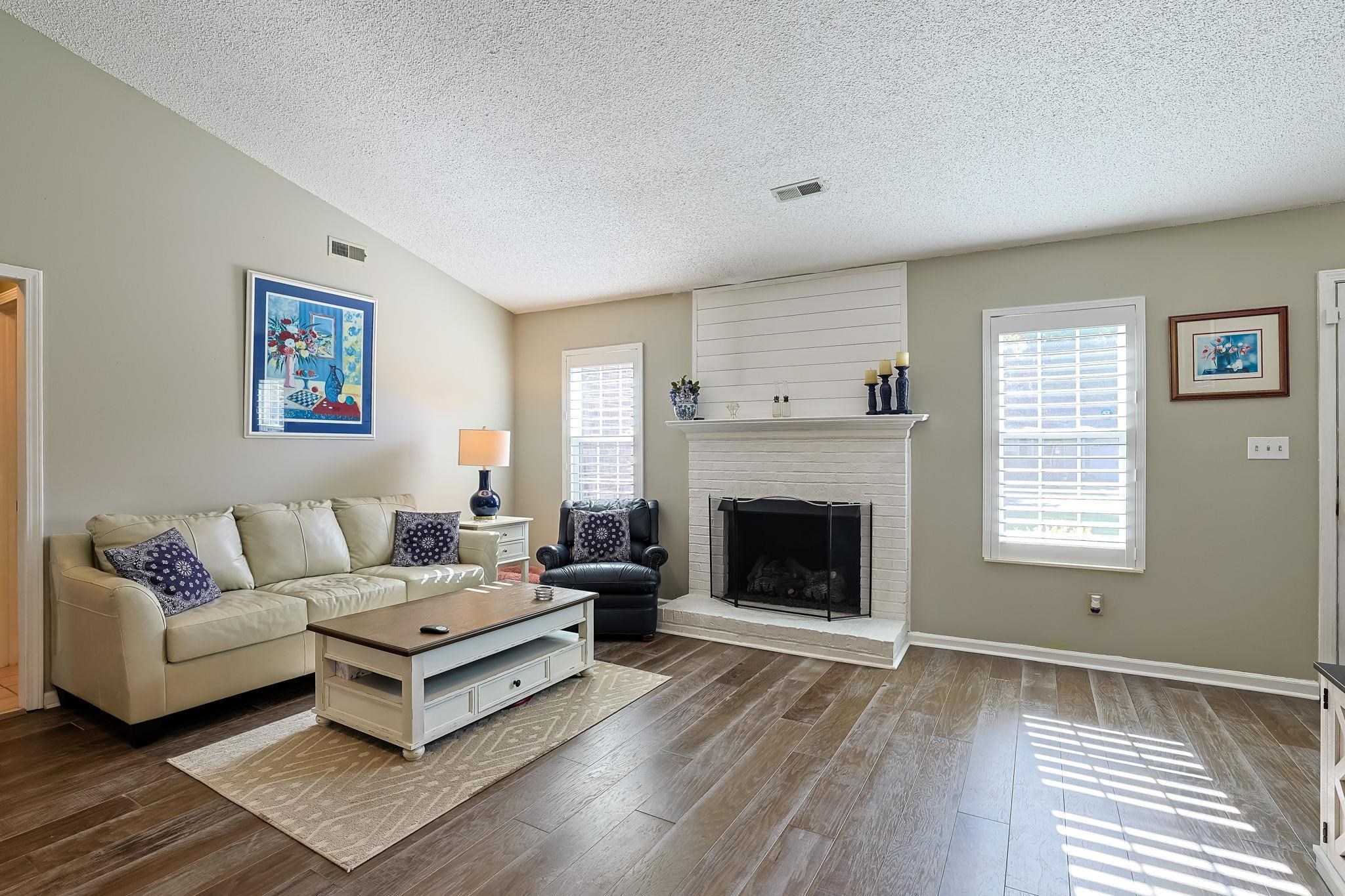 145 Woodlake Drive Murrells Inlet, SC 29576 - Photo 4 of 38