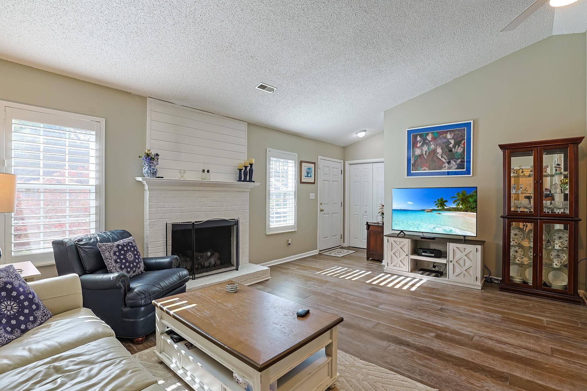 145 Woodlake Drive Murrells Inlet, SC 29576 - Photo 5 of 38