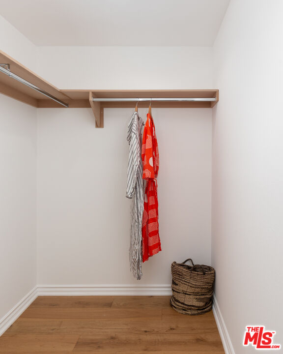 3420 Buckingham Road Los Angeles, CA 90016 - Photo 21 of 41 a close up view of shoes