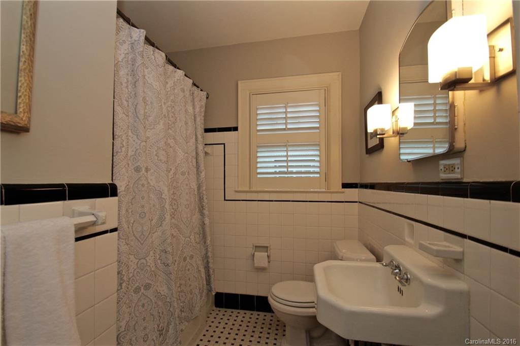 1922 Club Road Charlotte, NC 28205 - Photo 8 of 15 Gallery Image 8