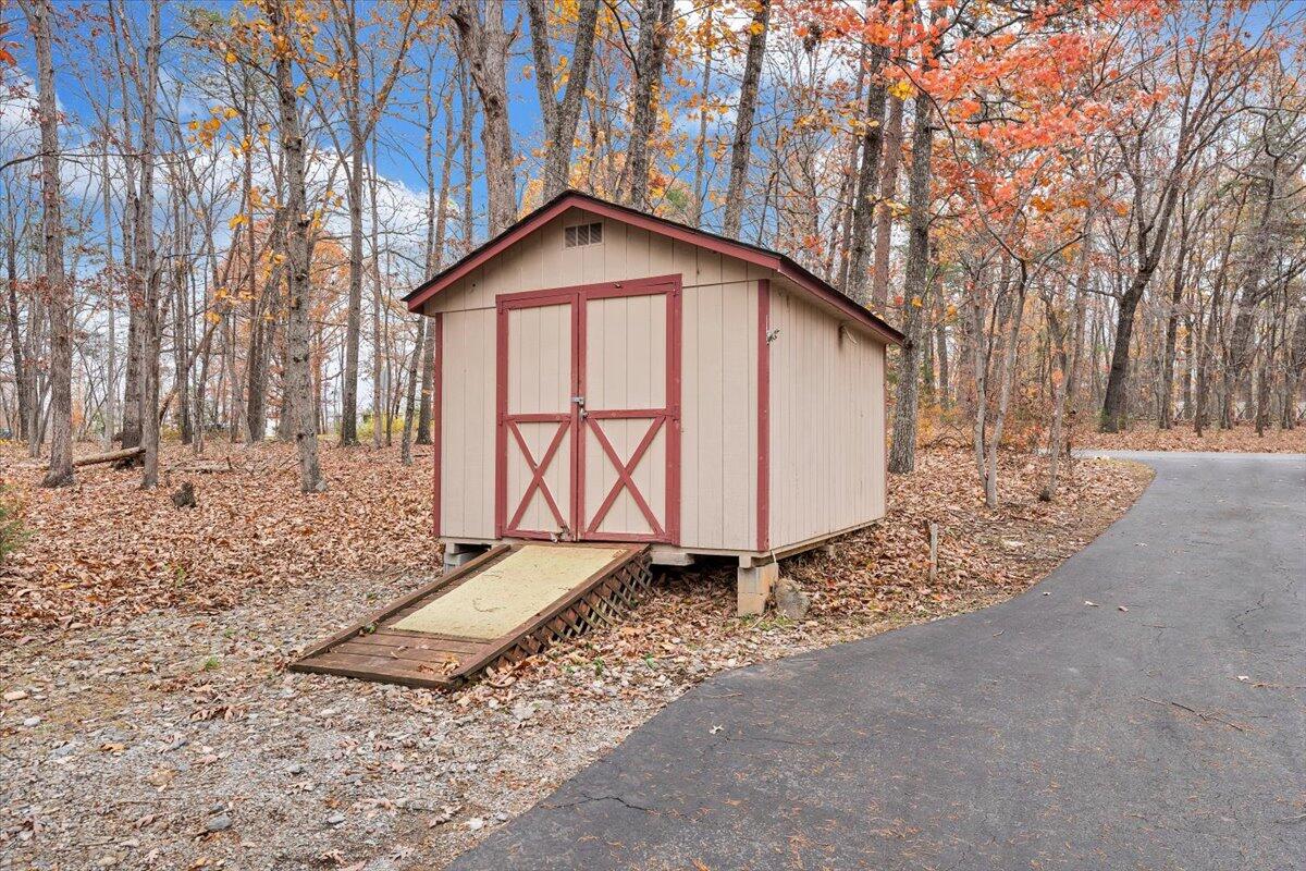 2161 Flint Hill Road Moneta, VA 24121 - Photo 49 of 50 48-MIB07121