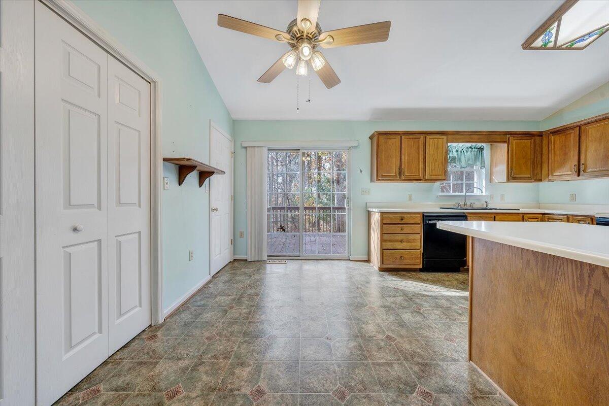 2161 Flint Hill Road Moneta, VA 24121 - Photo 7 of 50 06-MIB02447