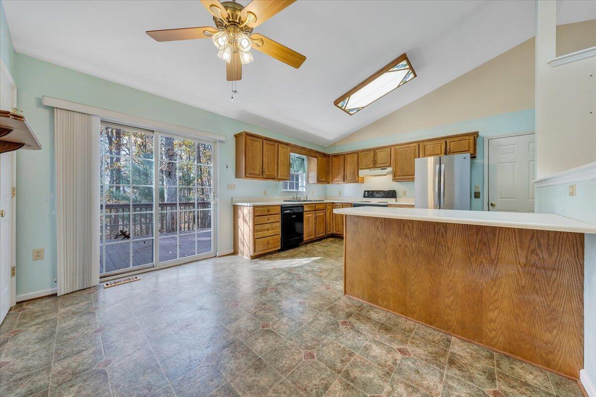 2161 Flint Hill Road Moneta, VA 24121 - Photo 8 of 50 07-MIB02450