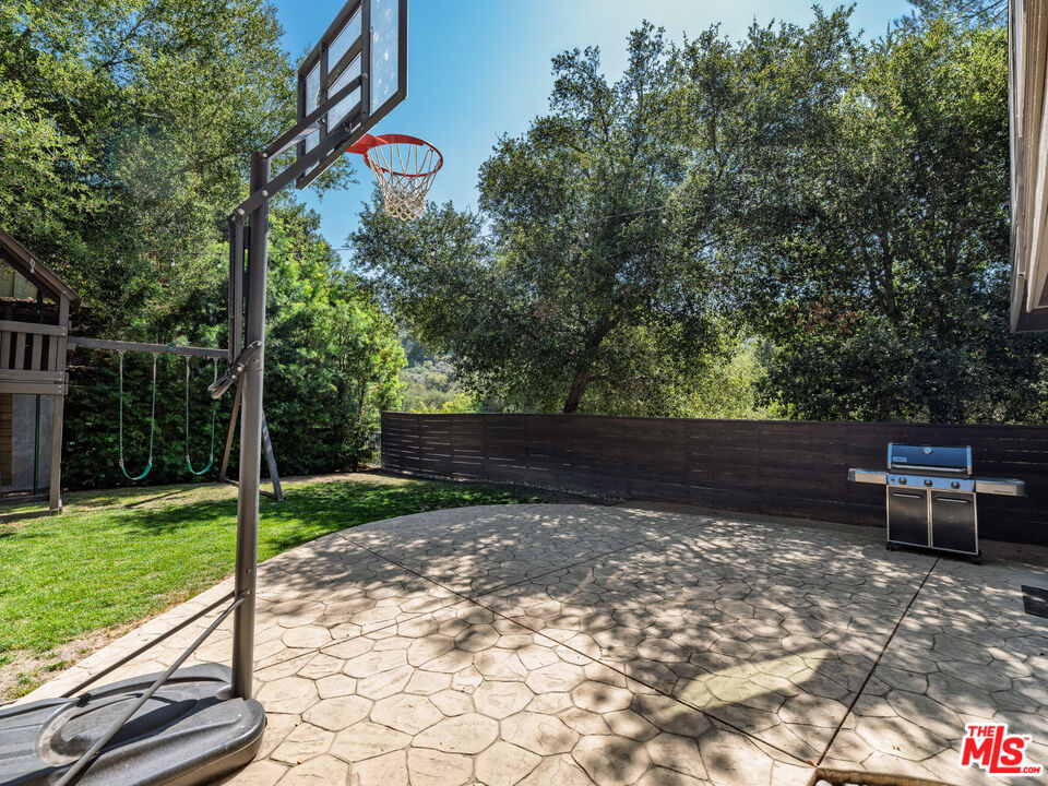 20922 Keller Road Topanga, CA 90290 - Photo 7 of 49 a view of a back yard