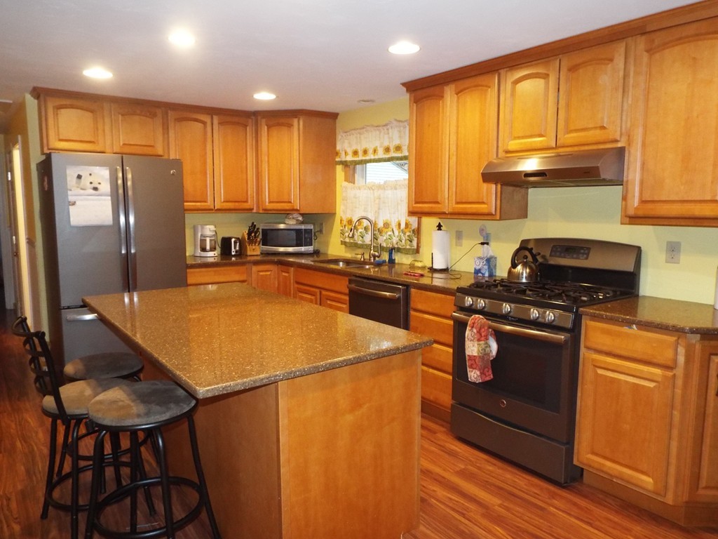 68 West Warren Road Ware, MA 01082 - Photo 6 of 21