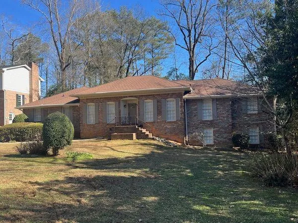 $3,800 | 4517 East Kings Point Circle, Dunwoody, GA 30338