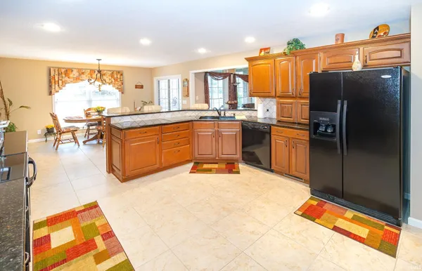 $454,700 | 8200 Whitetail Trail, Evansville, IN 47711