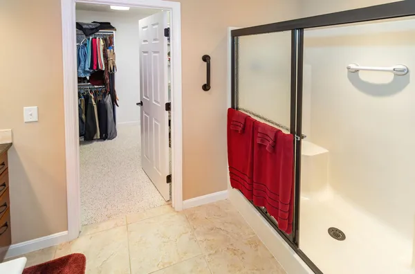 $454,700 | 8200 Whitetail Trail, Evansville, IN 47711