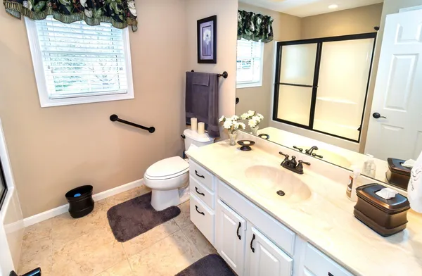 $454,700 | 8200 Whitetail Trail, Evansville, IN 47711