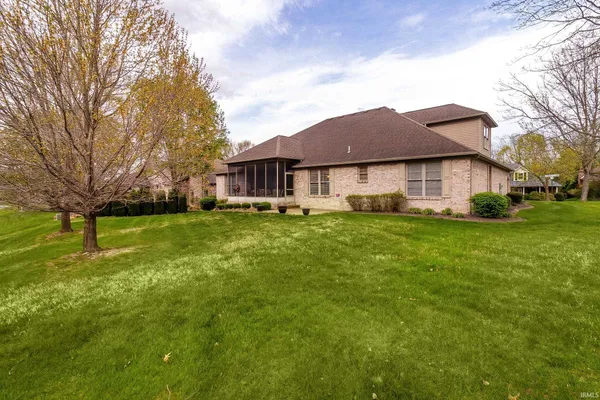 $454,700 | 8200 Whitetail Trail, Evansville, IN 47711